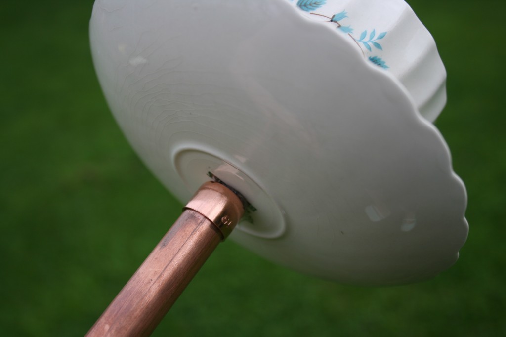 how to make your own upcycled teacup bird feeder