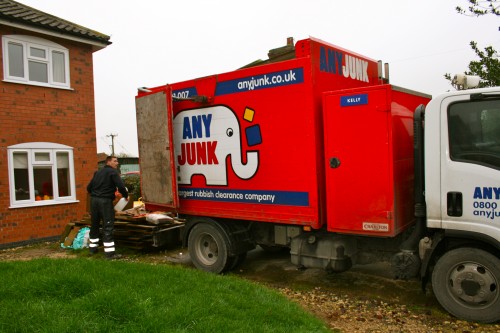 eco-friendly man and van rubbish clearance