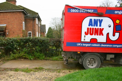 eco-friendly man and van rubbish clearance